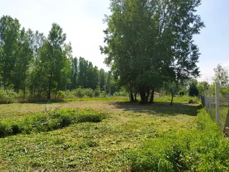 Eladó telek, Kiskunlacháza 360 m² 8.9 M Ft